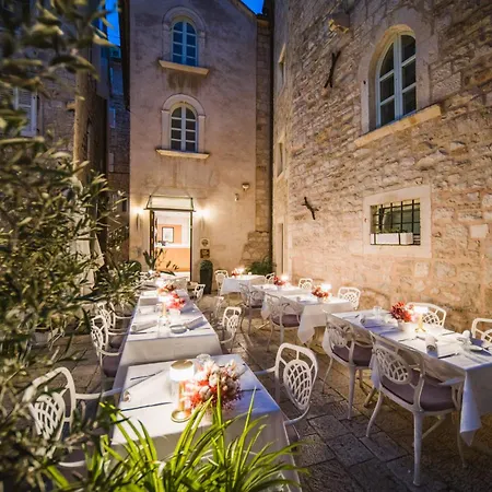 Vestibul Palace & - Small Luxury Of The World Hotell