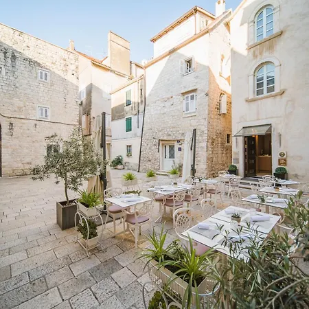 Hotell Vestibul Palace & - Small Luxury Of The World